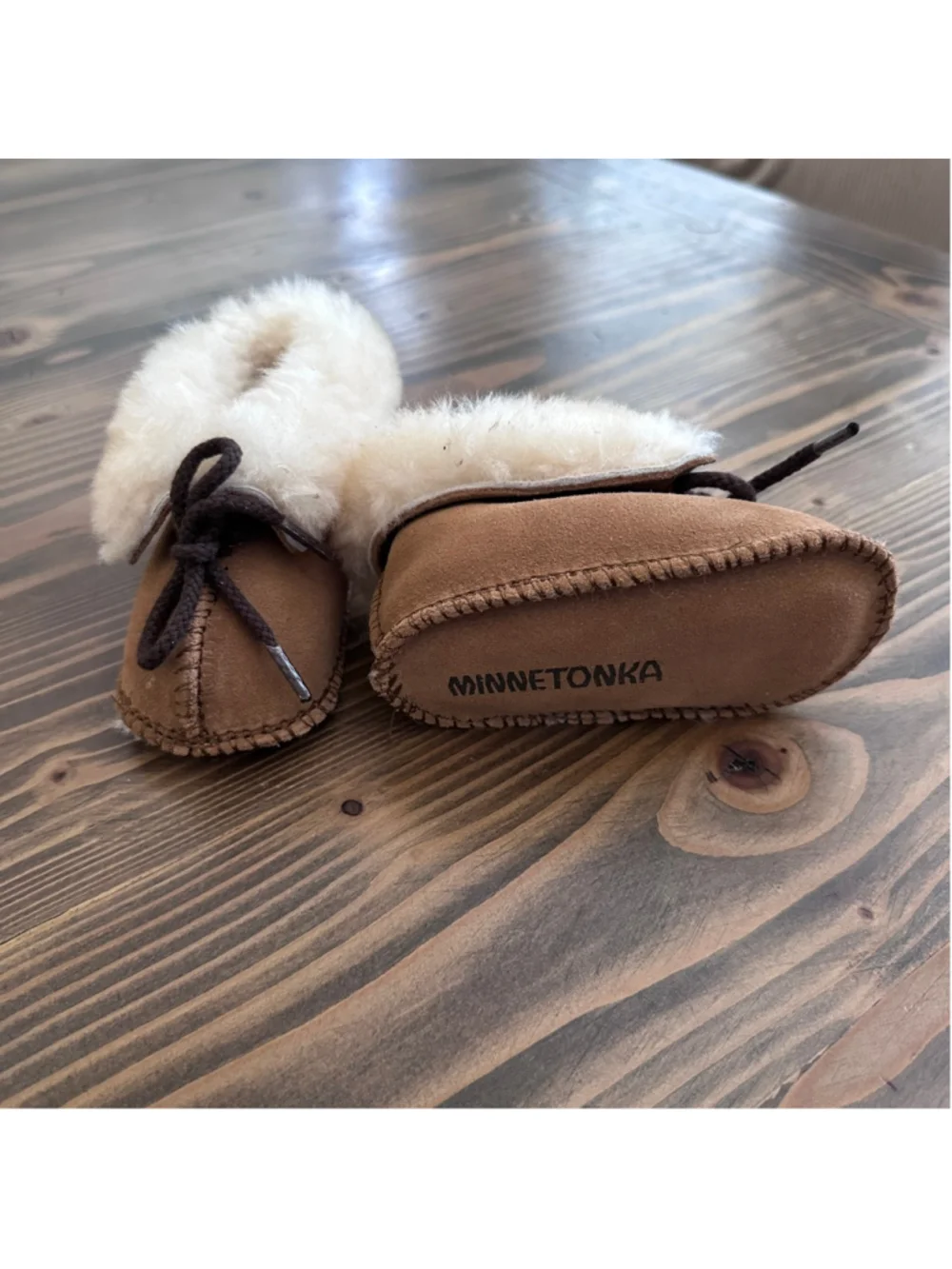 Baby Minnetonka Sheepskin Slippers Size 1 Brown Leather Soft Sole